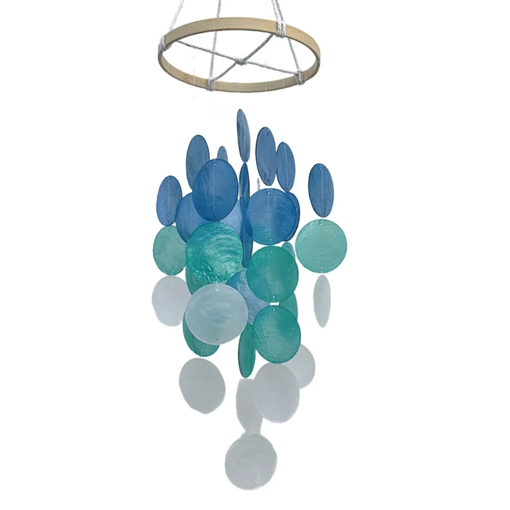Boho Wind Chimes - 手作りのボヘミアンシェル風鈴、真珠光沢のアクセントが施され、庭園、パティオ、屋内空間でのリラックスと調和を促します。