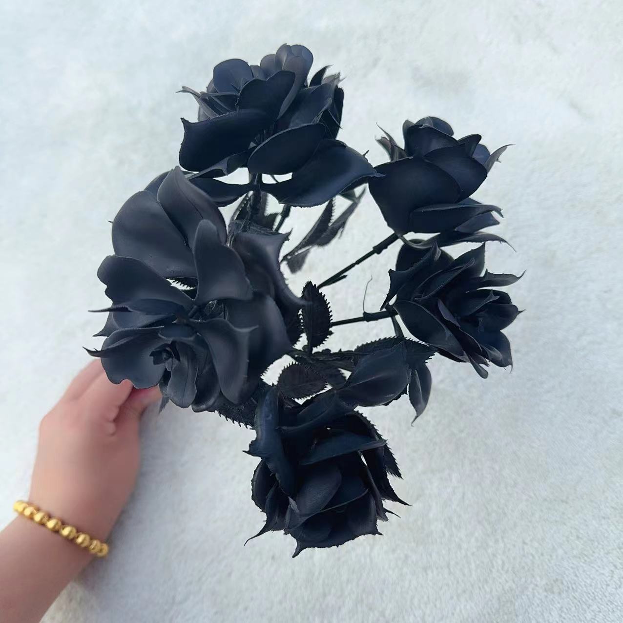 黒のハロウィーンの人工花の装飾,植物の葉,枝,竹ダリア,結婚 - Home Decor Event のレビューと価格