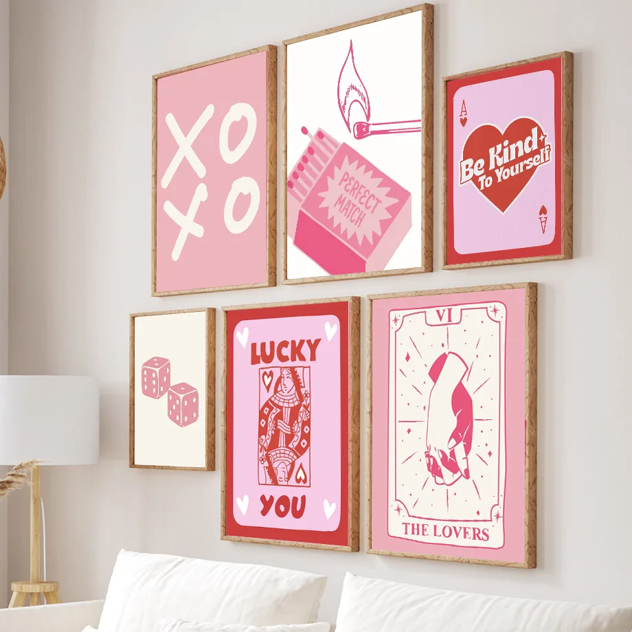 ピンクのラッキーポーカークイーンハートダイスマッチポップY2 - Home Decor Y2K のレビューと価格