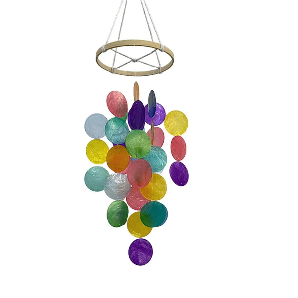 手作りのボヘミアンシェル風鈴、真珠光沢のアクセントが施され、 - Boho Wind Chimes のレビューと価格