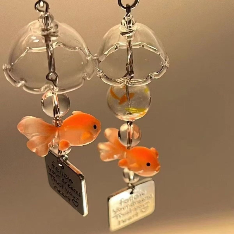 金魚風鈴ドリームビーズチャーム自由奔放に生きる風鈴電話ストラ - Boho Wind Chimes のレビューと価格