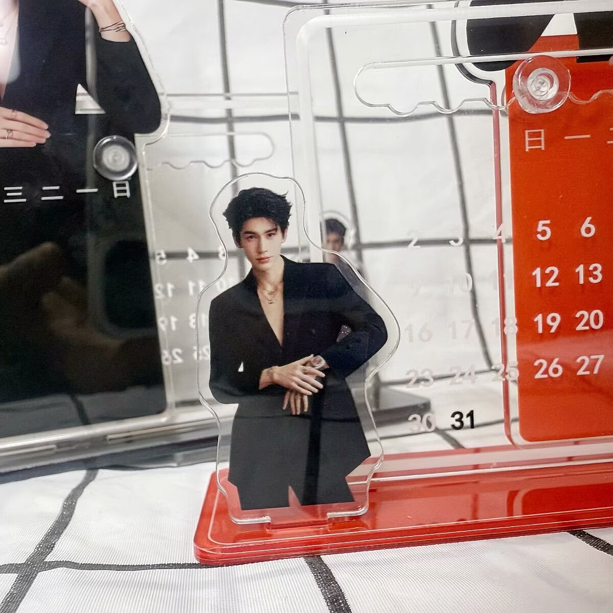 張玲河の3Dカレンダー飾り、周辺機器、張玲河のデスクトップデ - Home Decor Zone のレビューと価格